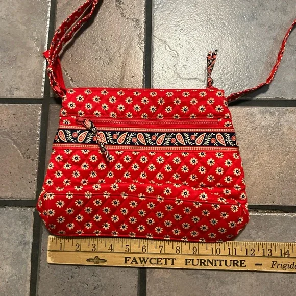 Vtg Vera Bradley red blue floral quiled cute baguette handbag purse tote - Picture 3 of 8